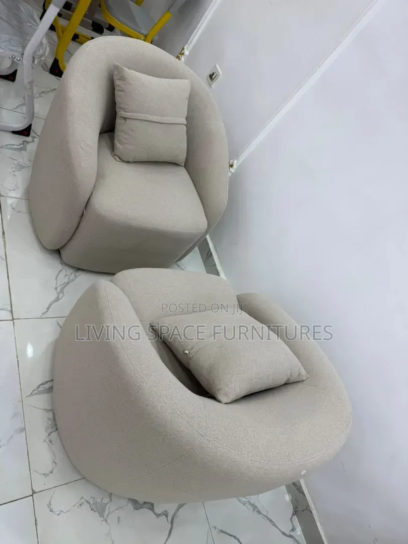Contemporary 2 Accent Chairs With Throw Pillows
