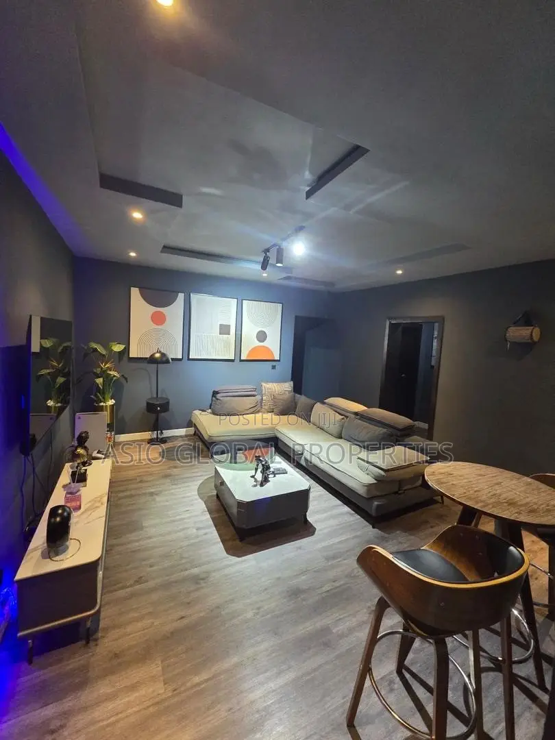 2 Bedroom Apartment With Ps5 | Lekki Phase 1