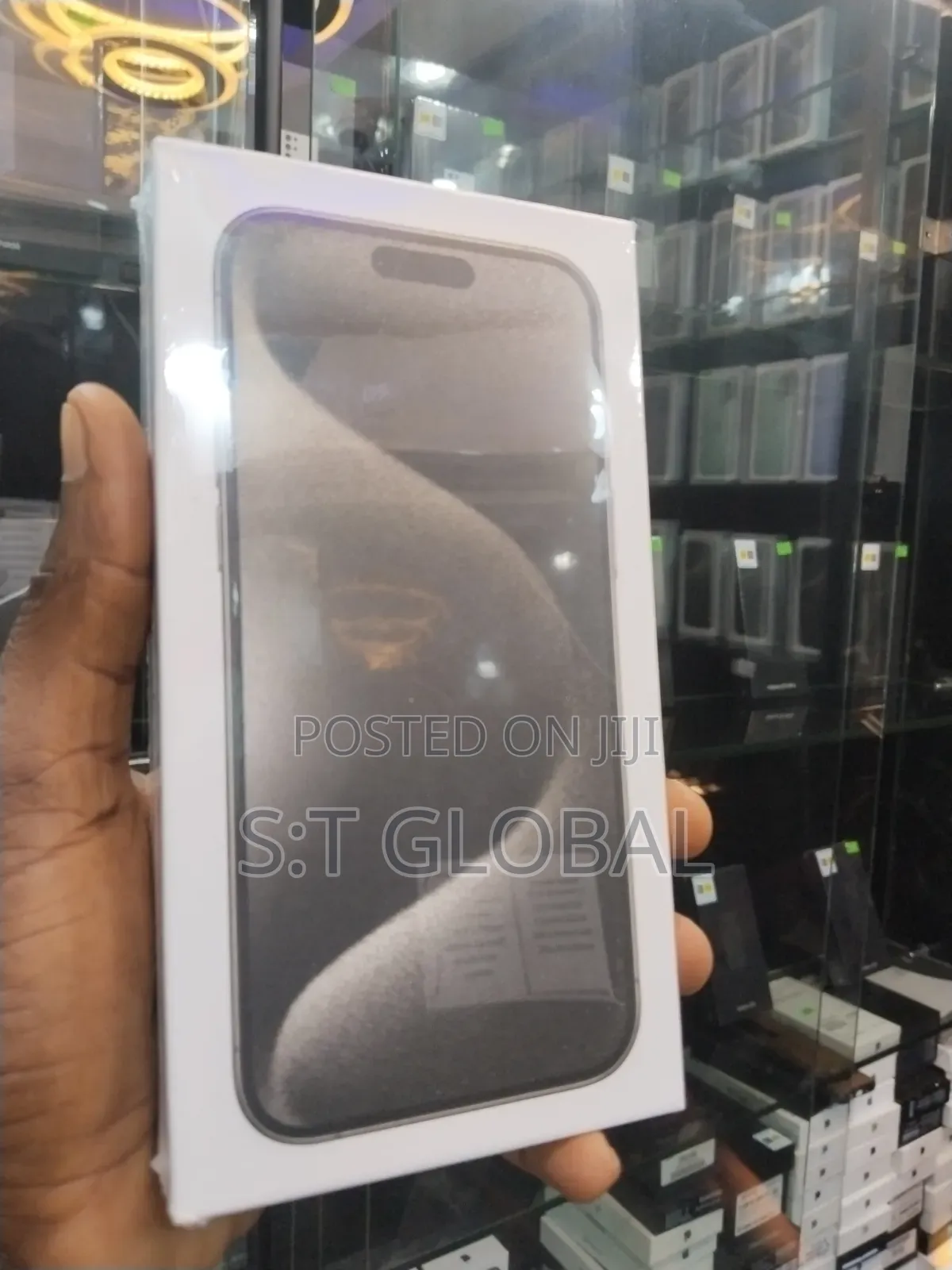 New Apple iPhone 15 Pro Max 256 GB Gold
