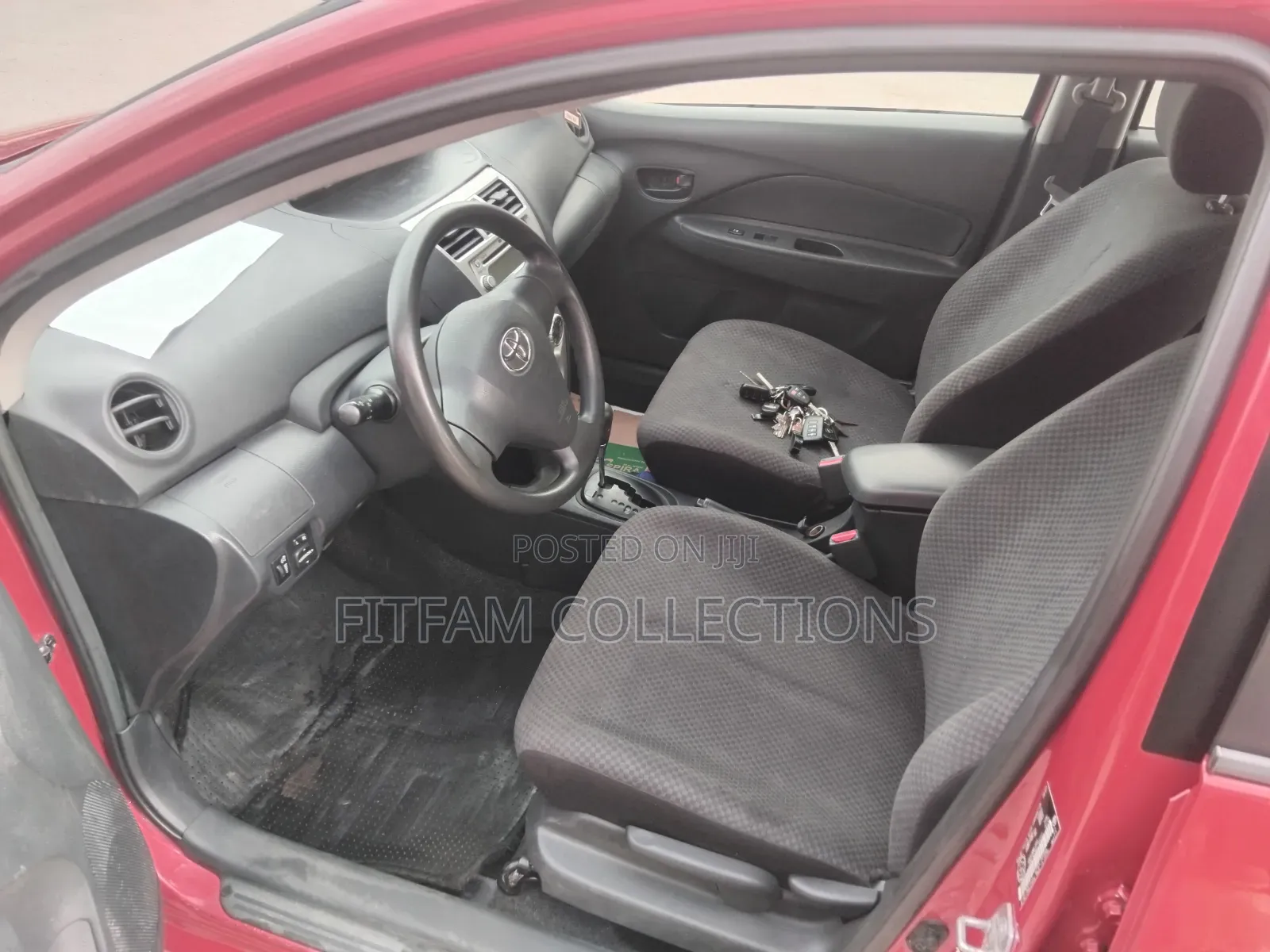 Toyota Yaris 1.3 VVT-i Automatic 2008 Red
