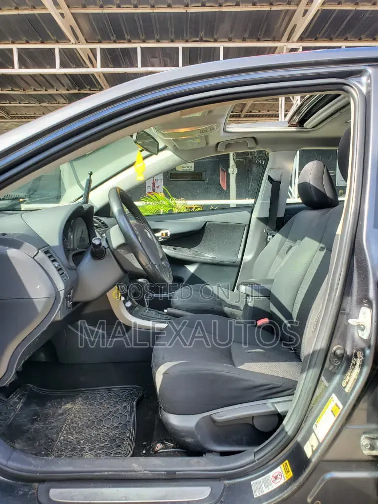 Toyota Corolla S 4dr Sedan (1.8L 4cyl 4A) 2010 Gray