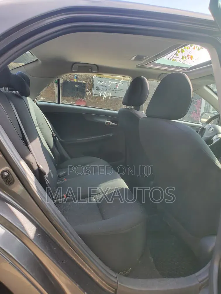 Toyota Corolla S 4dr Sedan (1.8L 4cyl 4A) 2010 Gray