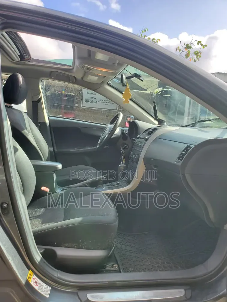 Toyota Corolla S 4dr Sedan (1.8L 4cyl 4A) 2010 Gray
