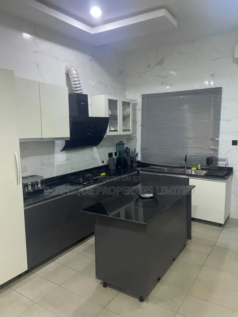 Furnished 4bdrm Townhouse/Terrace in Parkview Estate for sale