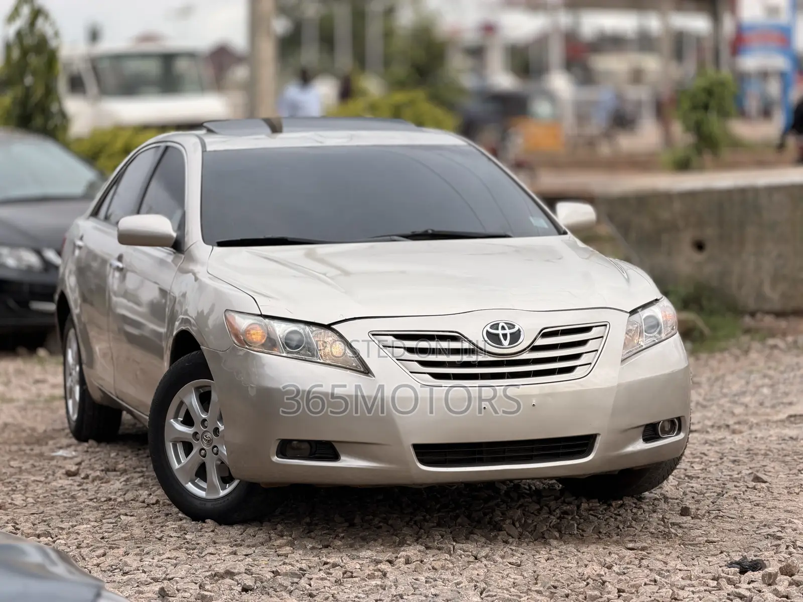 Toyota Camry 2010 Gold