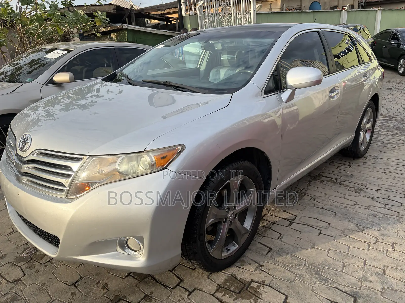 Toyota Venza XLE 2010 Silver