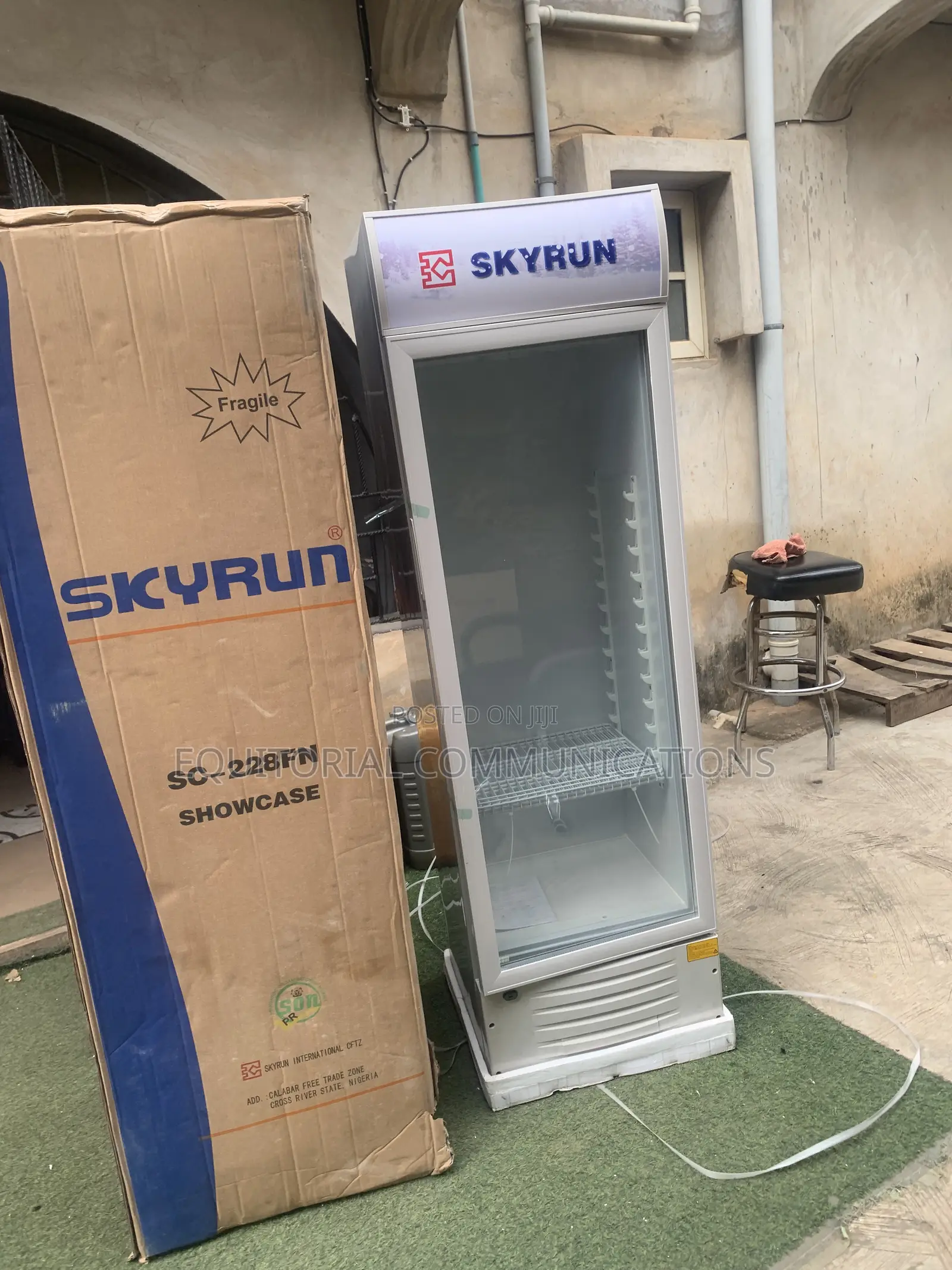 Skyrun SC-228FN Glass Door Chiller