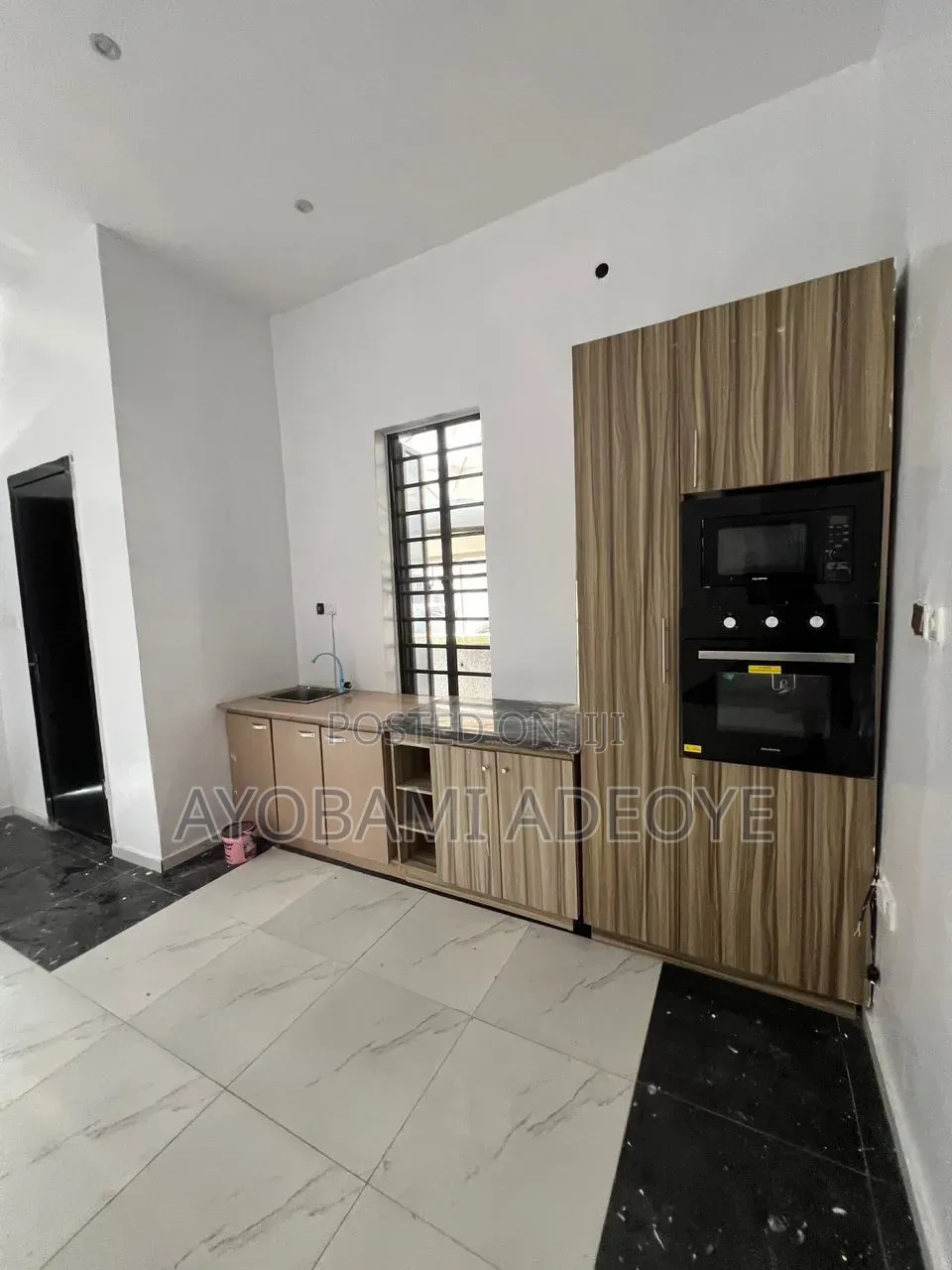 Mini Flat in Royal Pine Estate, Chevron for rent