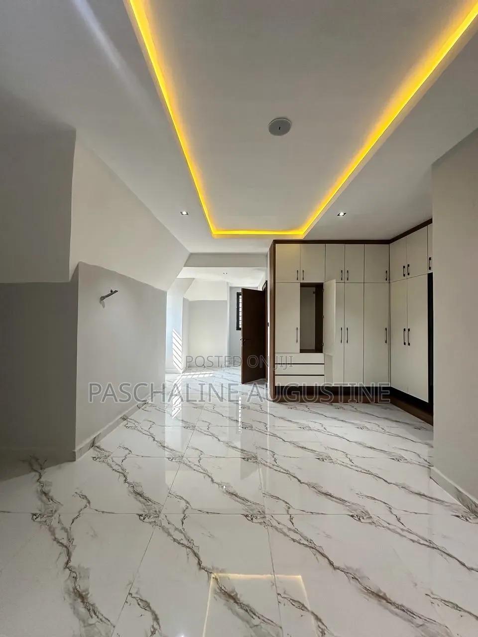 8bdrm Duplex in Zim Homes And, Karsana for sale