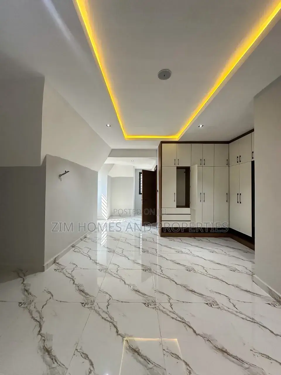 8bdrm Duplex in Zim Homes And, Karsana for sale