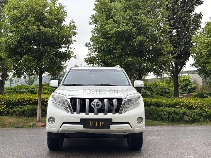 Toyota Land Cruiser Prado 2015 White
