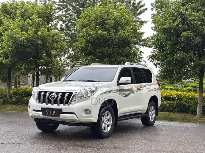 Toyota Land Cruiser Prado 2015 White