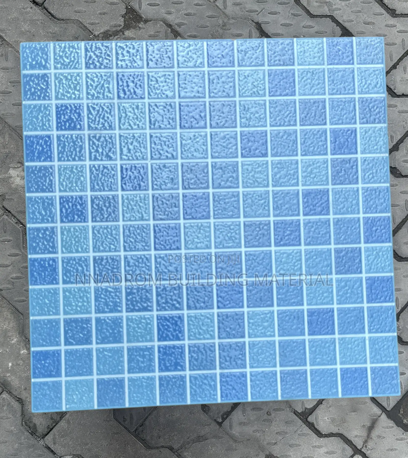 33/33 Light Blue Spanish Pool Tiles