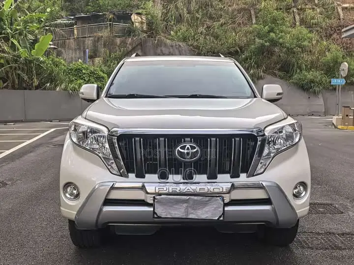 Toyota Land Cruiser Prado 2016 Silver