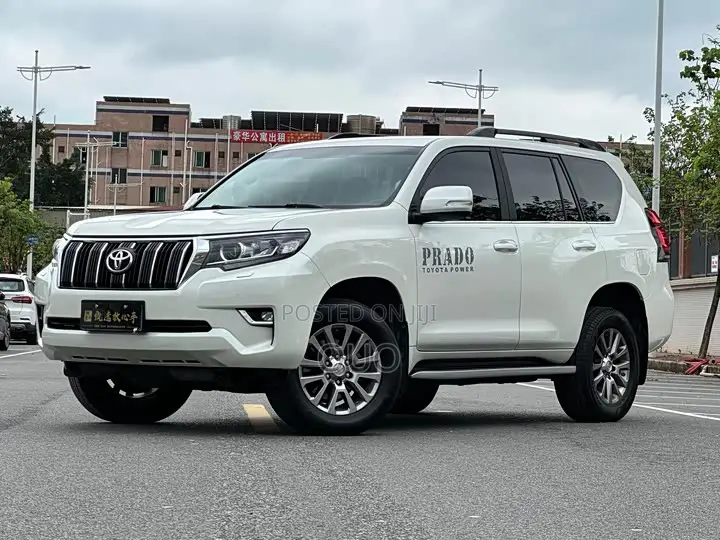 Toyota Land Cruiser Prado 2018 White