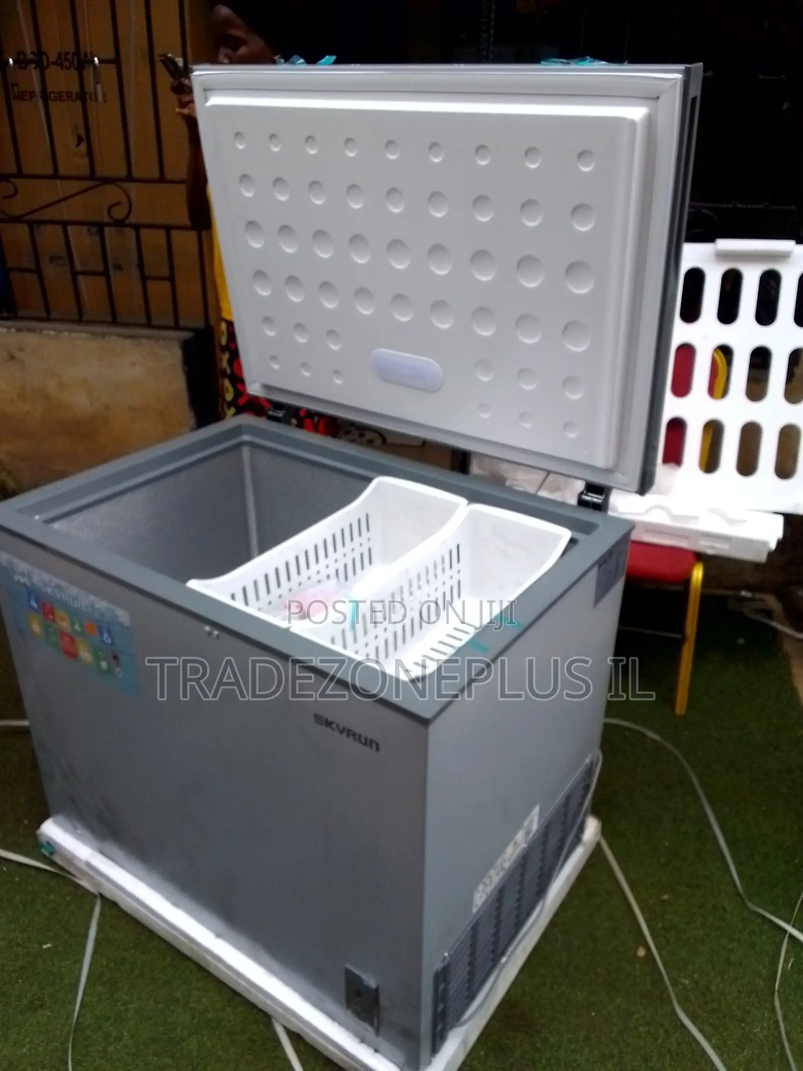 Skyrun BD-260A Heavy Duty Chest Freezer