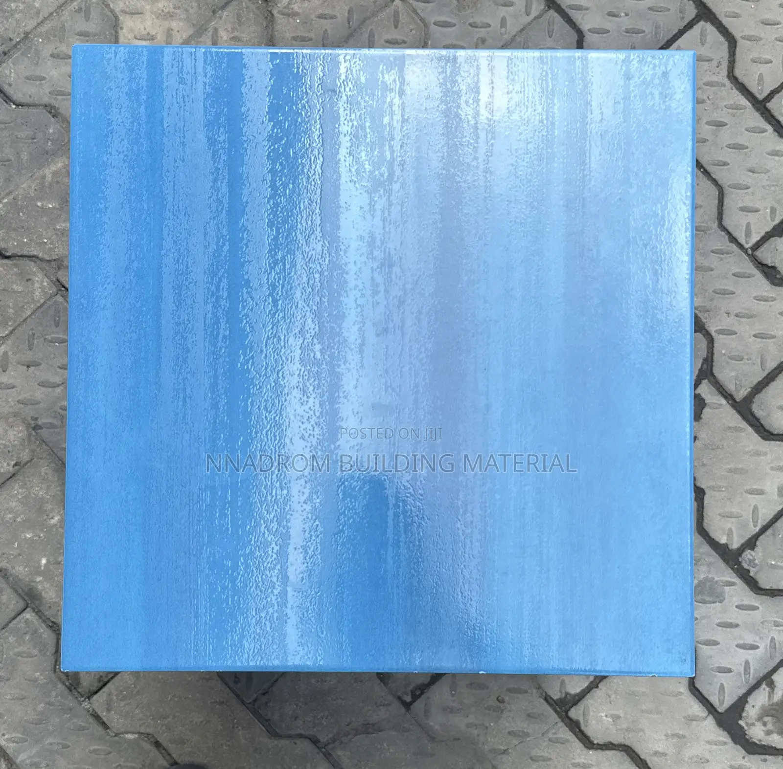 33/33 Plain Mid Blue Spanish Pool Tiles