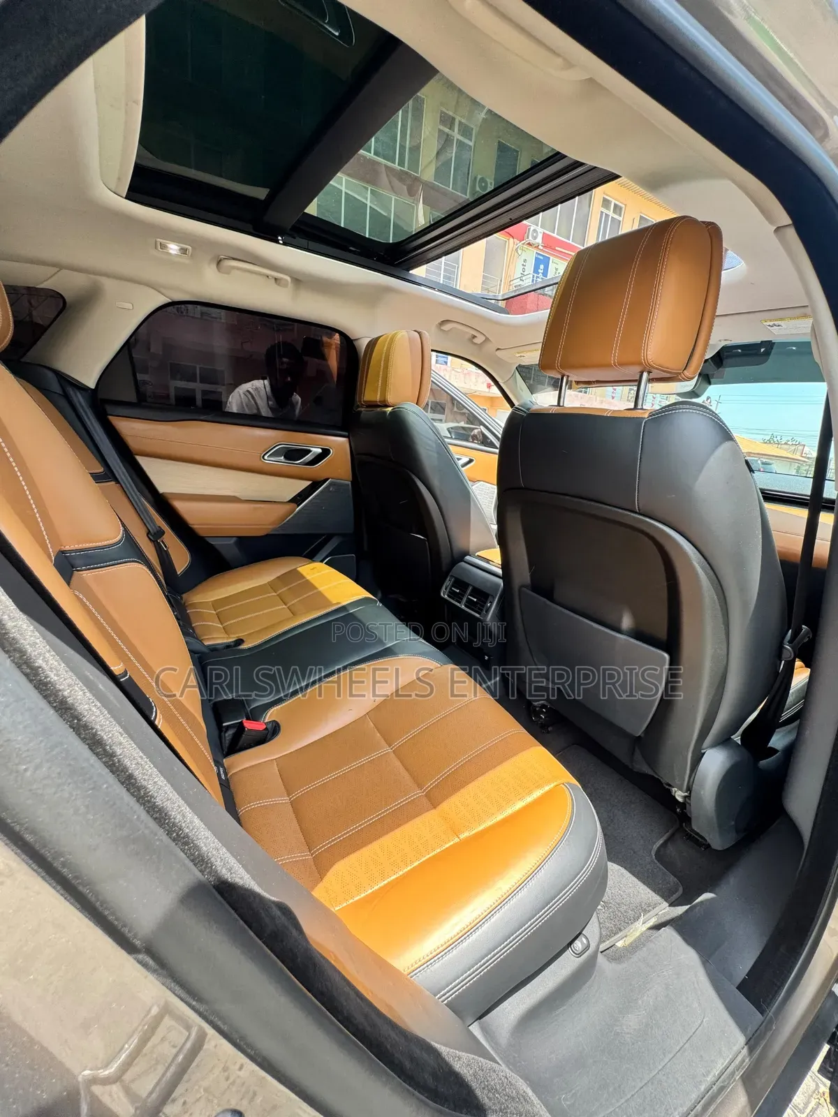 Land Rover Range Rover Velar 2018 Gold