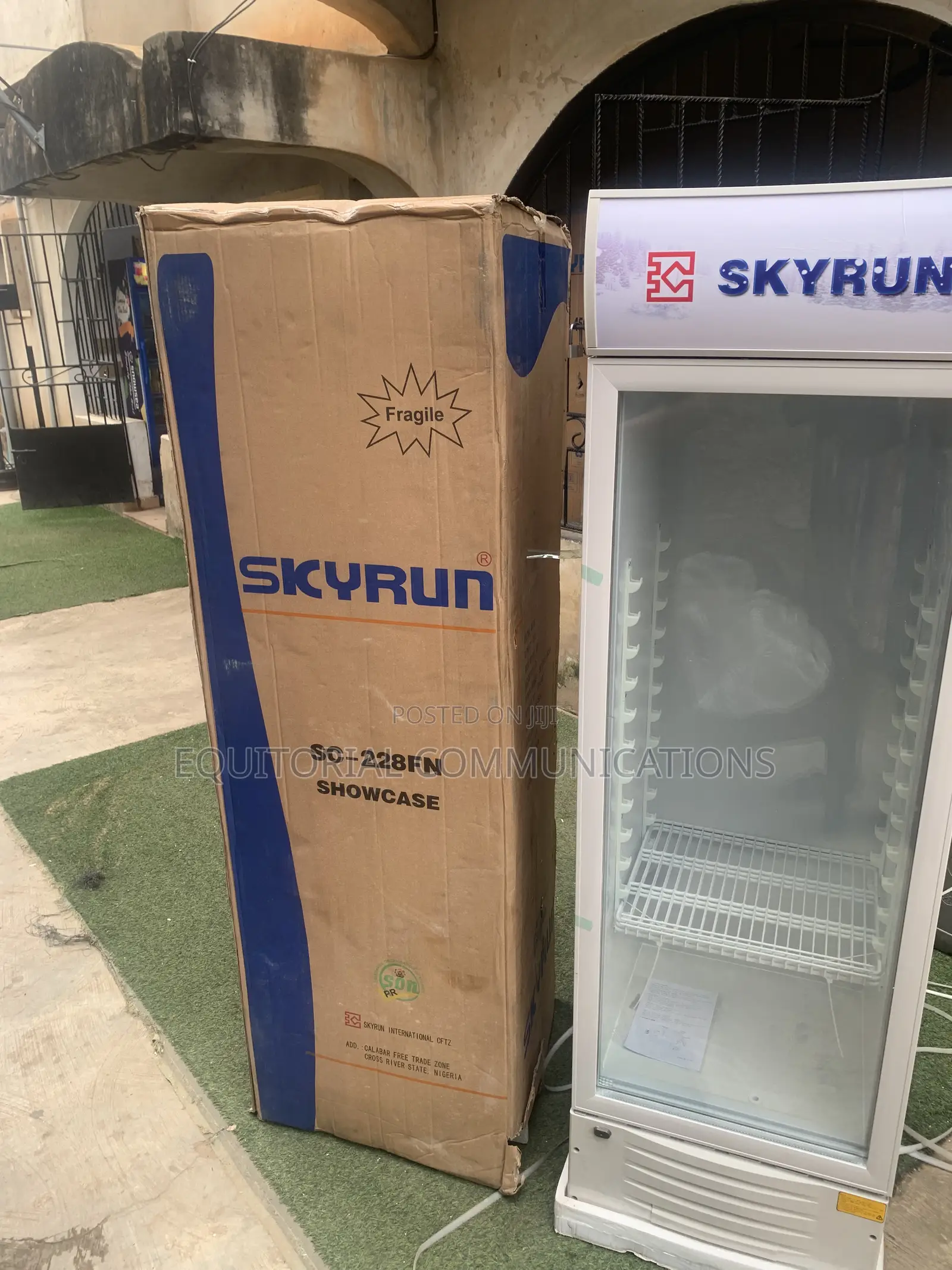 Skyrun SC-228FN Business Display Chiller