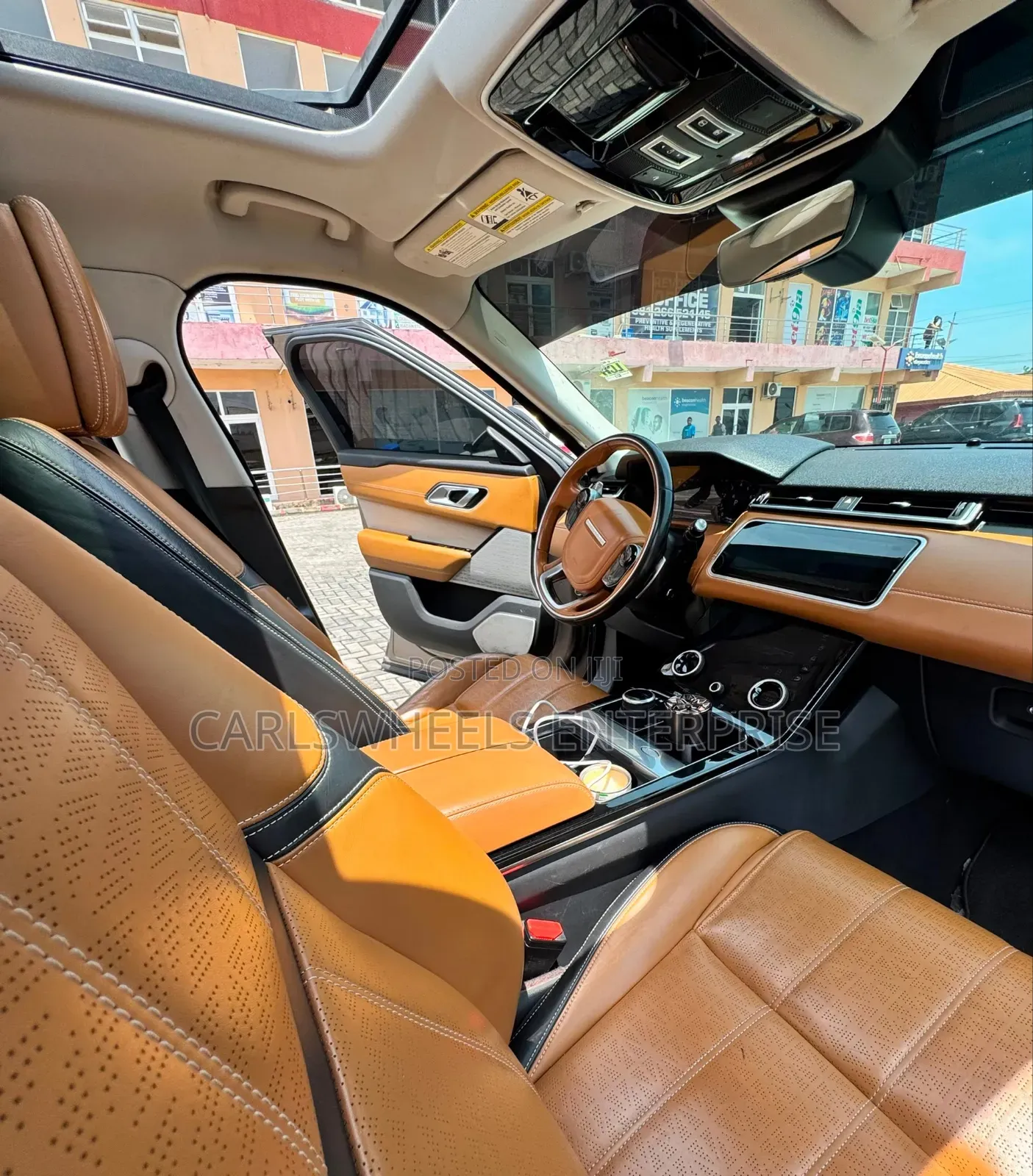 Land Rover Range Rover Velar 2018 Gold