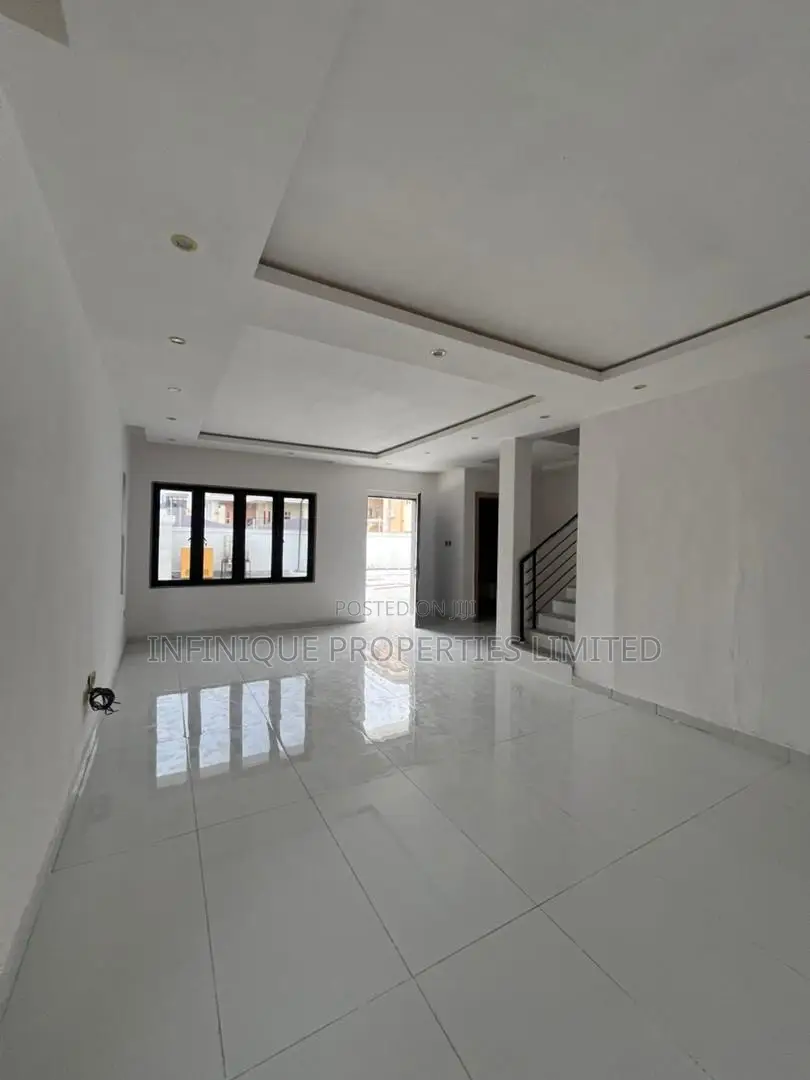 4bdrm Townhouse/Terrace in Parkview Estate for sale