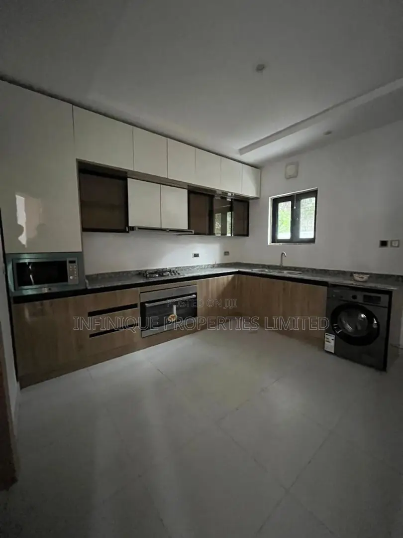 4bdrm Townhouse/Terrace in Parkview Estate for sale