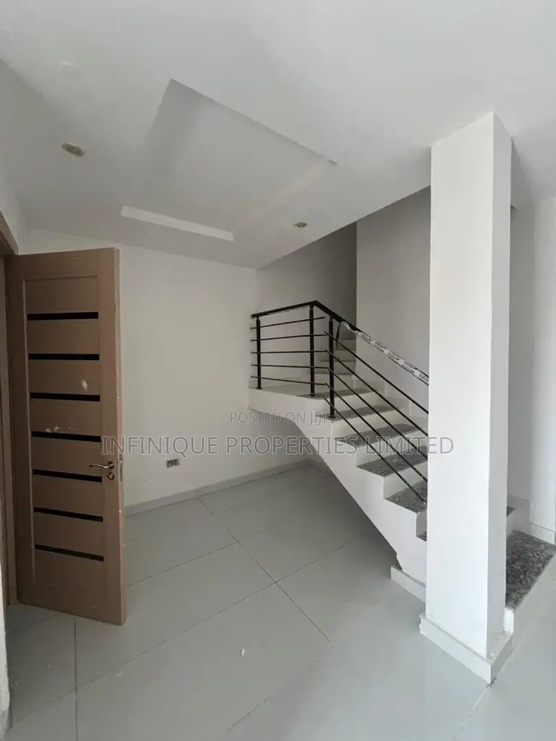 4bdrm Townhouse/Terrace in Parkview Estate for sale
