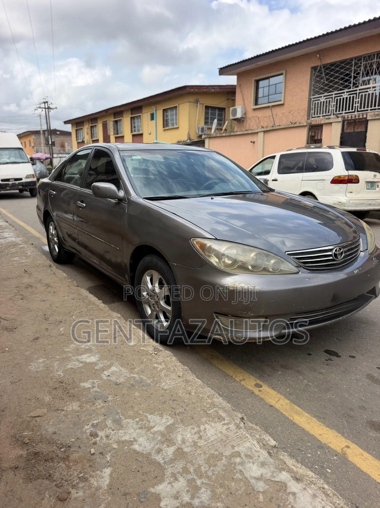 Toyota Camry 2.4 XLE 2005 Gray