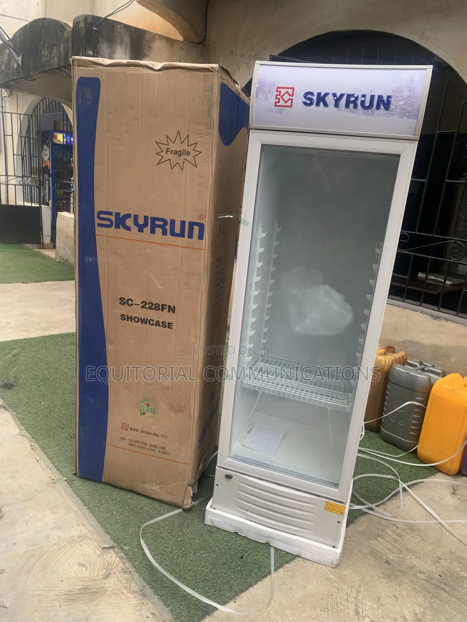 Skyrun SC-228FN Café Display Chiller