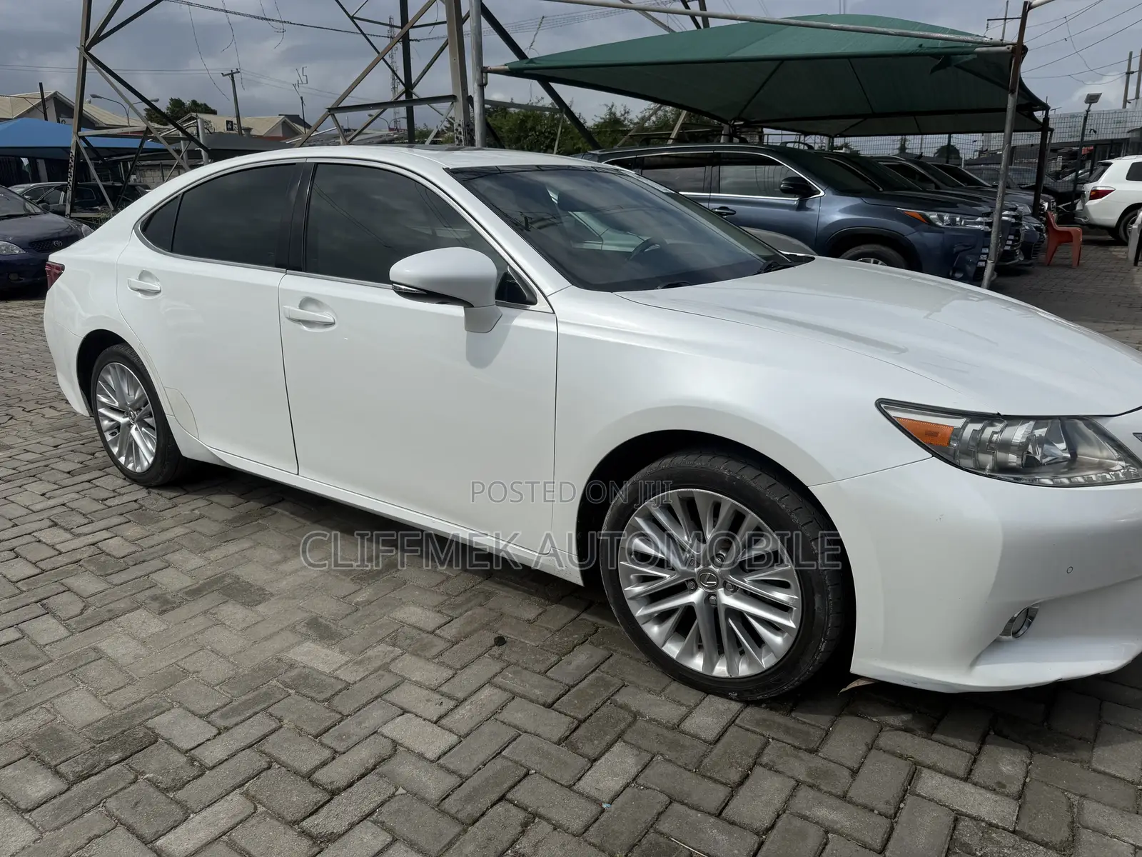 Lexus ES 350 FWD 2014 White