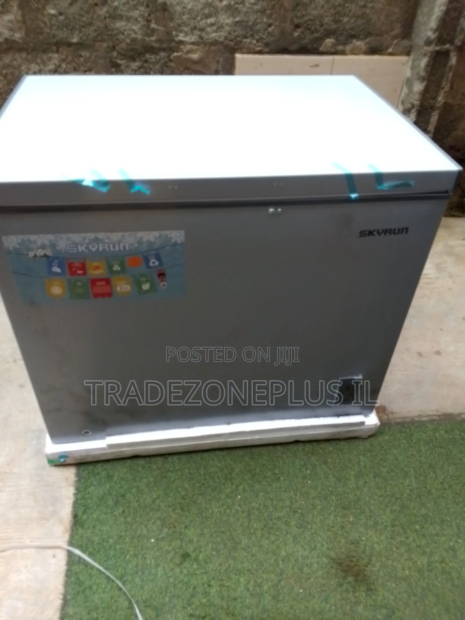 Skyrun BD-260A Storage Chest Freezer
