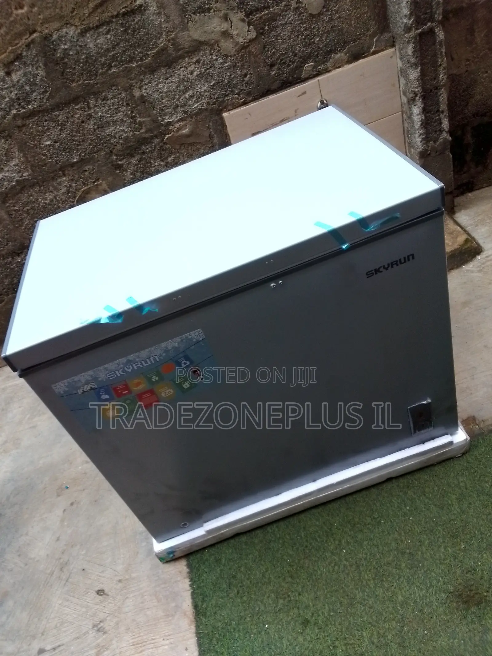 Skyrun BD-260A Storage Chest Freezer