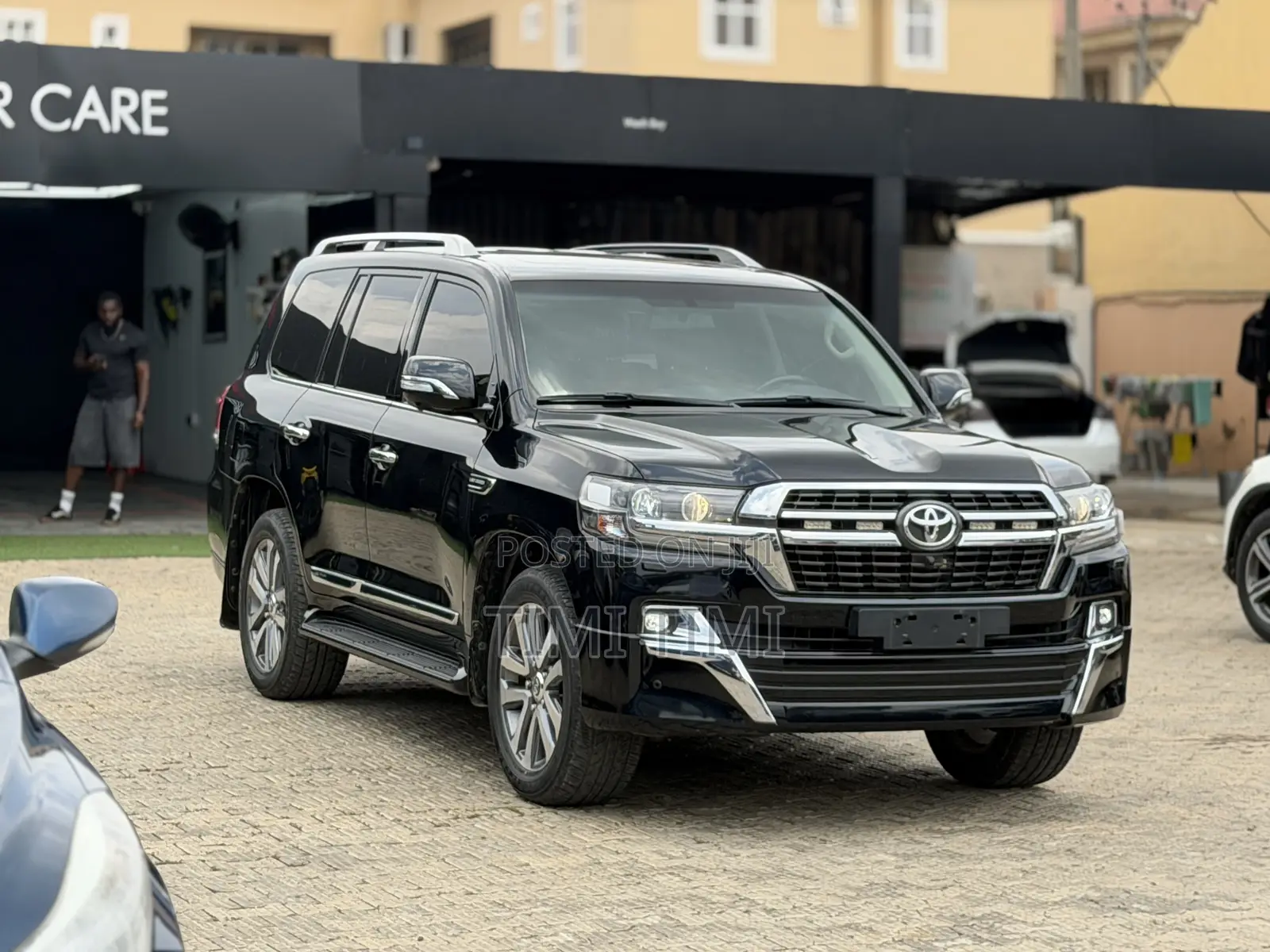 Toyota Land Cruiser 5.7 V8 VXR 2020 Black