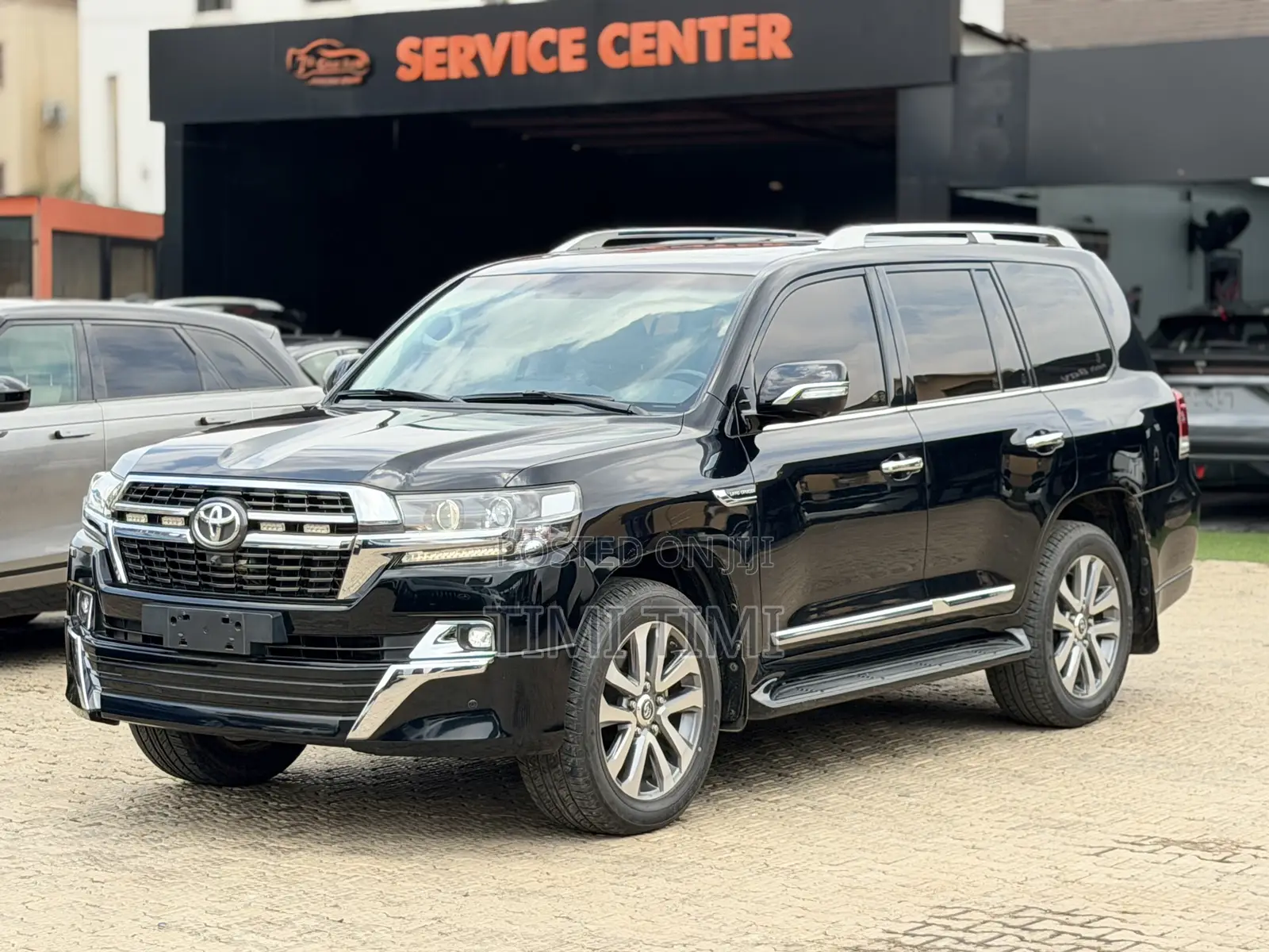 Toyota Land Cruiser 5.7 V8 VXR 2020 Black