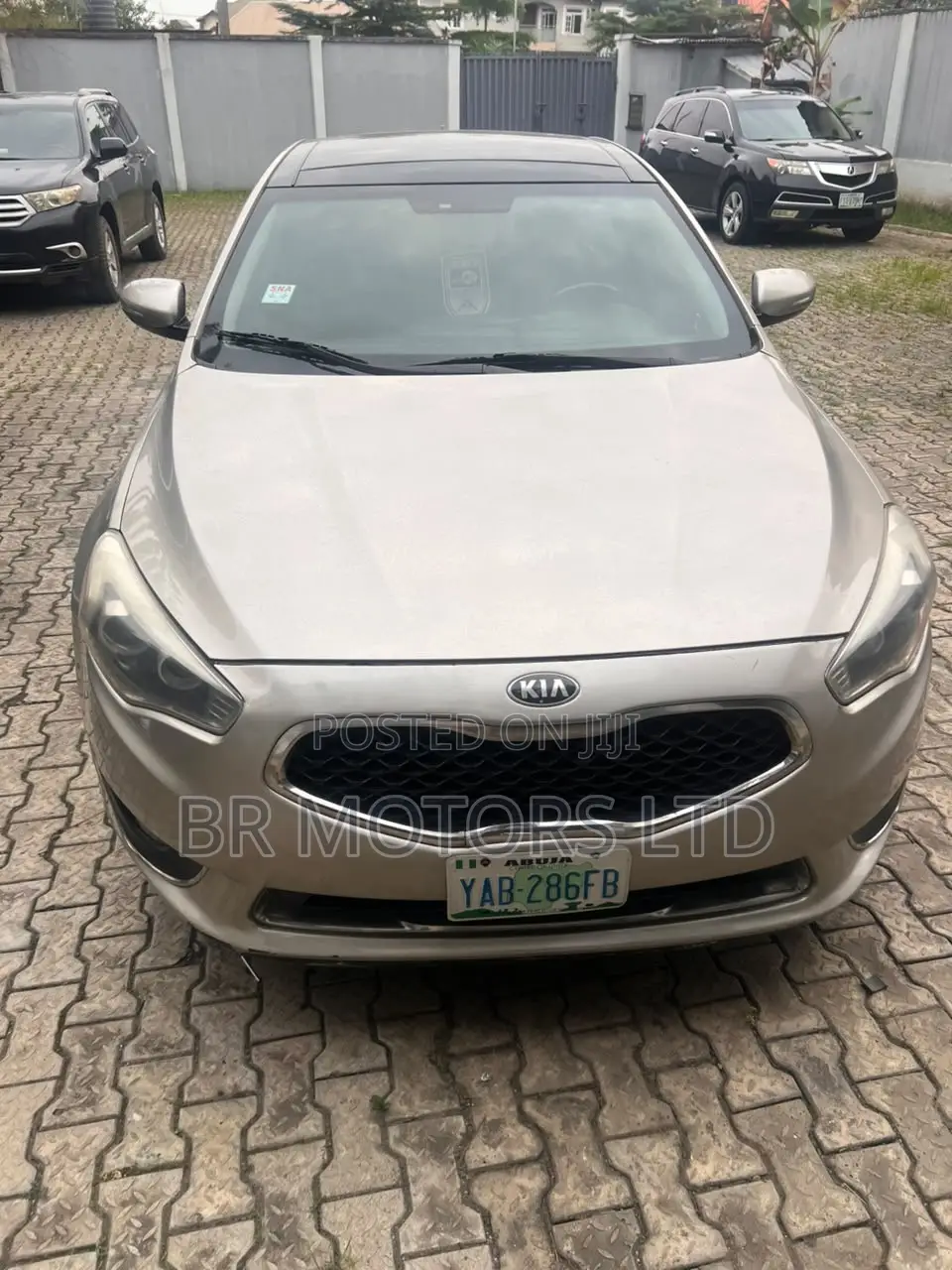 Kia Cadenza Premium 4dr Sedan (3.3L 6cyl 6A) 2014 Silver