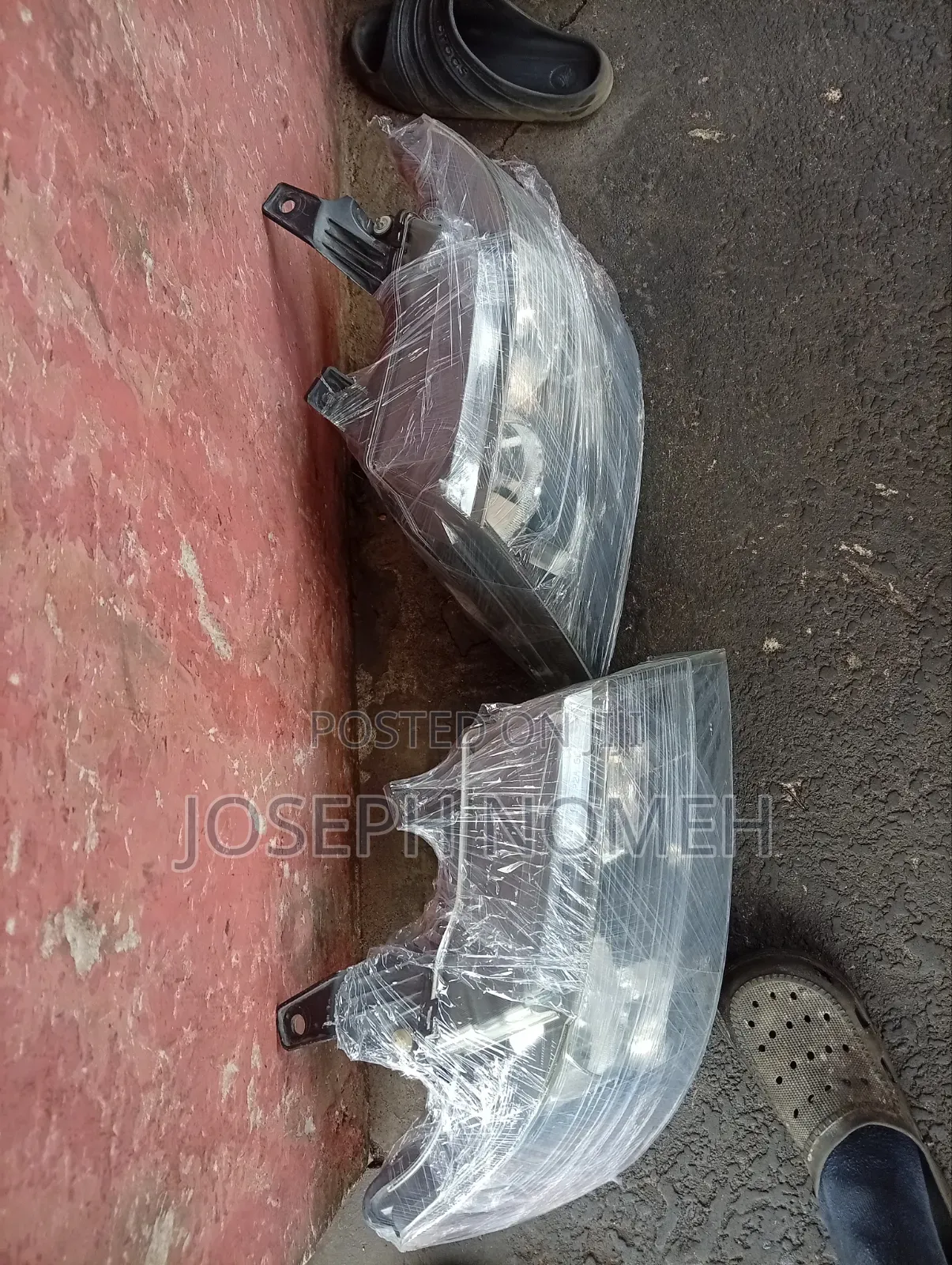 2012 Chevrolet Avalanche Headlight