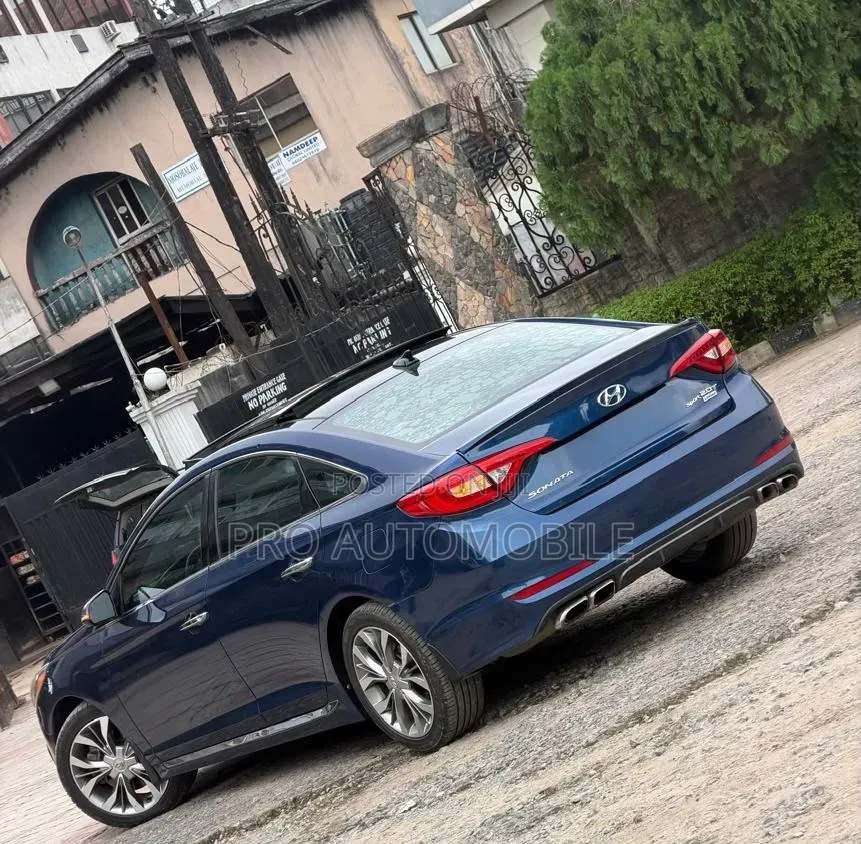 Hyundai Sonata Limited 2.0T 4dr Sedan (2.0L 4cyl Turbo 6A) 2015 Blue
