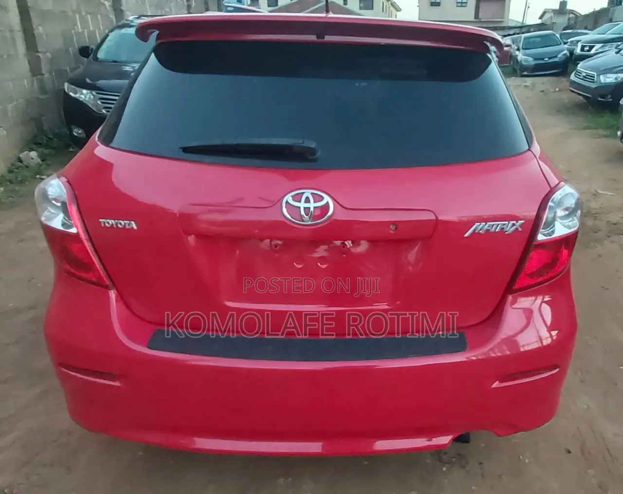 Toyota Matrix Hatchback FWD (1.8L 4cyl 5M) 2009 Red