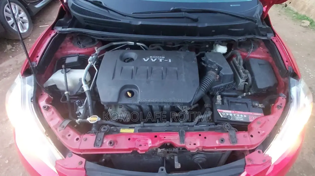 Toyota Matrix Hatchback FWD (1.8L 4cyl 5M) 2009 Red