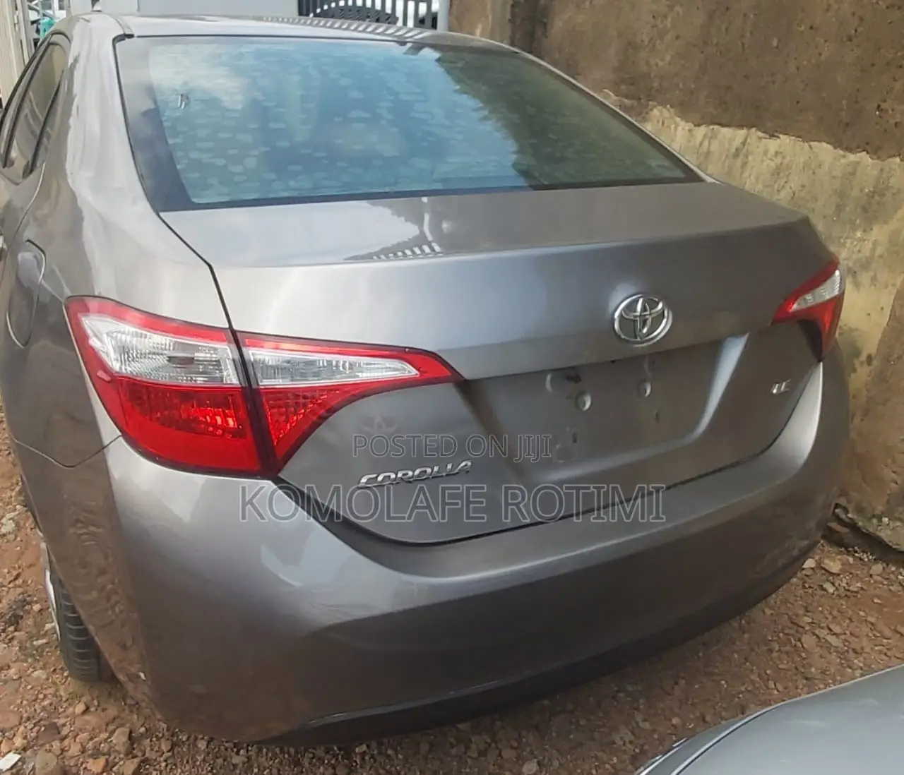 Toyota Corolla L 4dr Sedan (1.8L 4cyl 6M) 2015 Gray