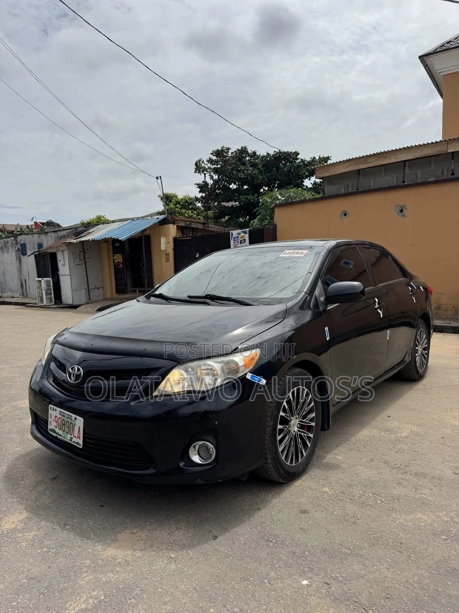 Toyota Corolla LE 4dr Sedan (1.8L 4cyl 4A) 2011 Black