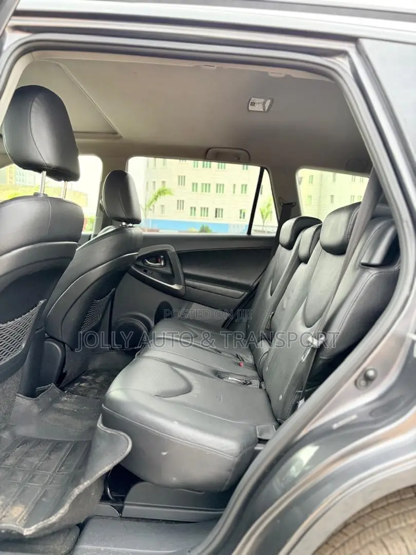 Toyota RAV4 Limited 2009 Gray