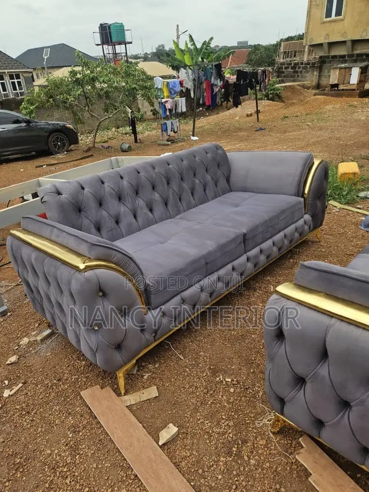 Modern Design Cushion Set With High Quality Fabric and Foam