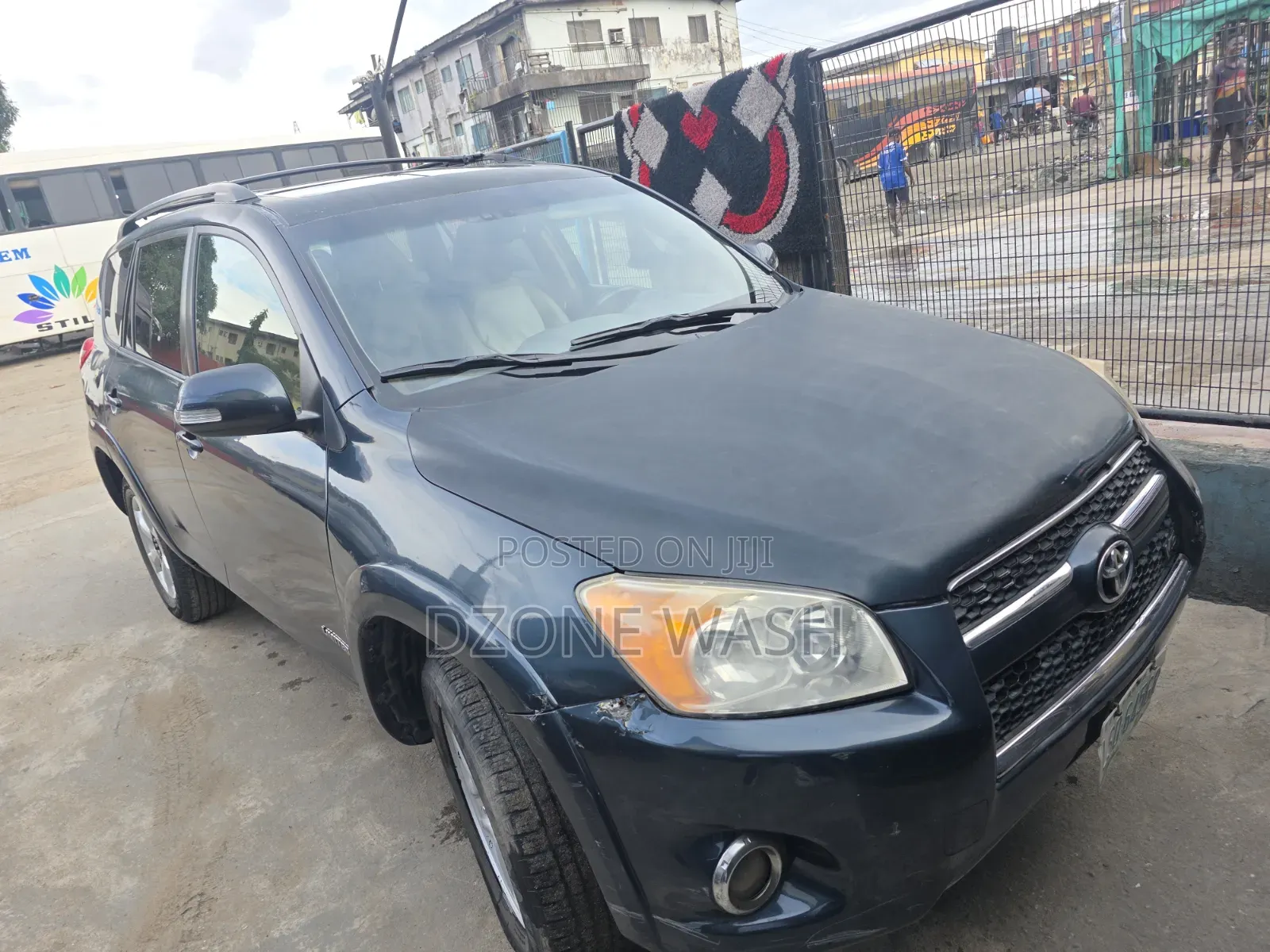 Toyota RAV4 2010 Gray