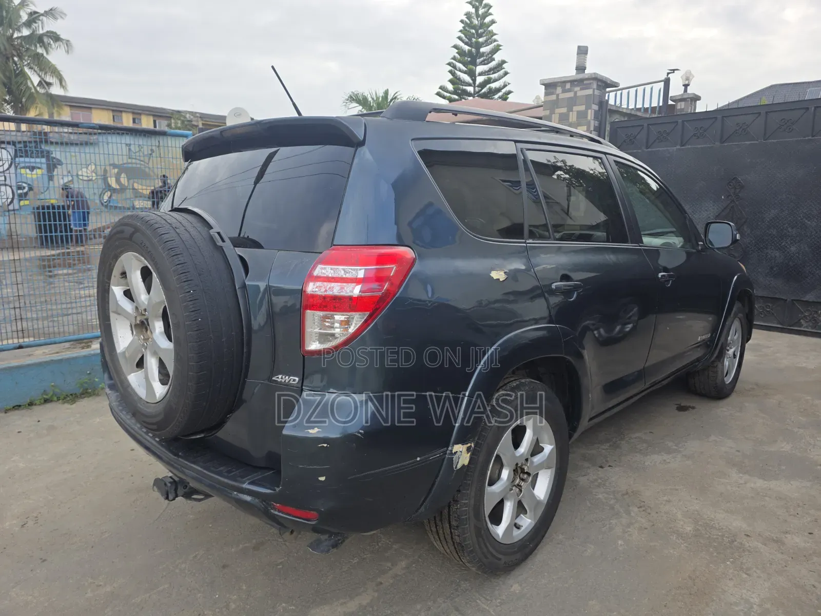 Toyota RAV4 2010 Gray