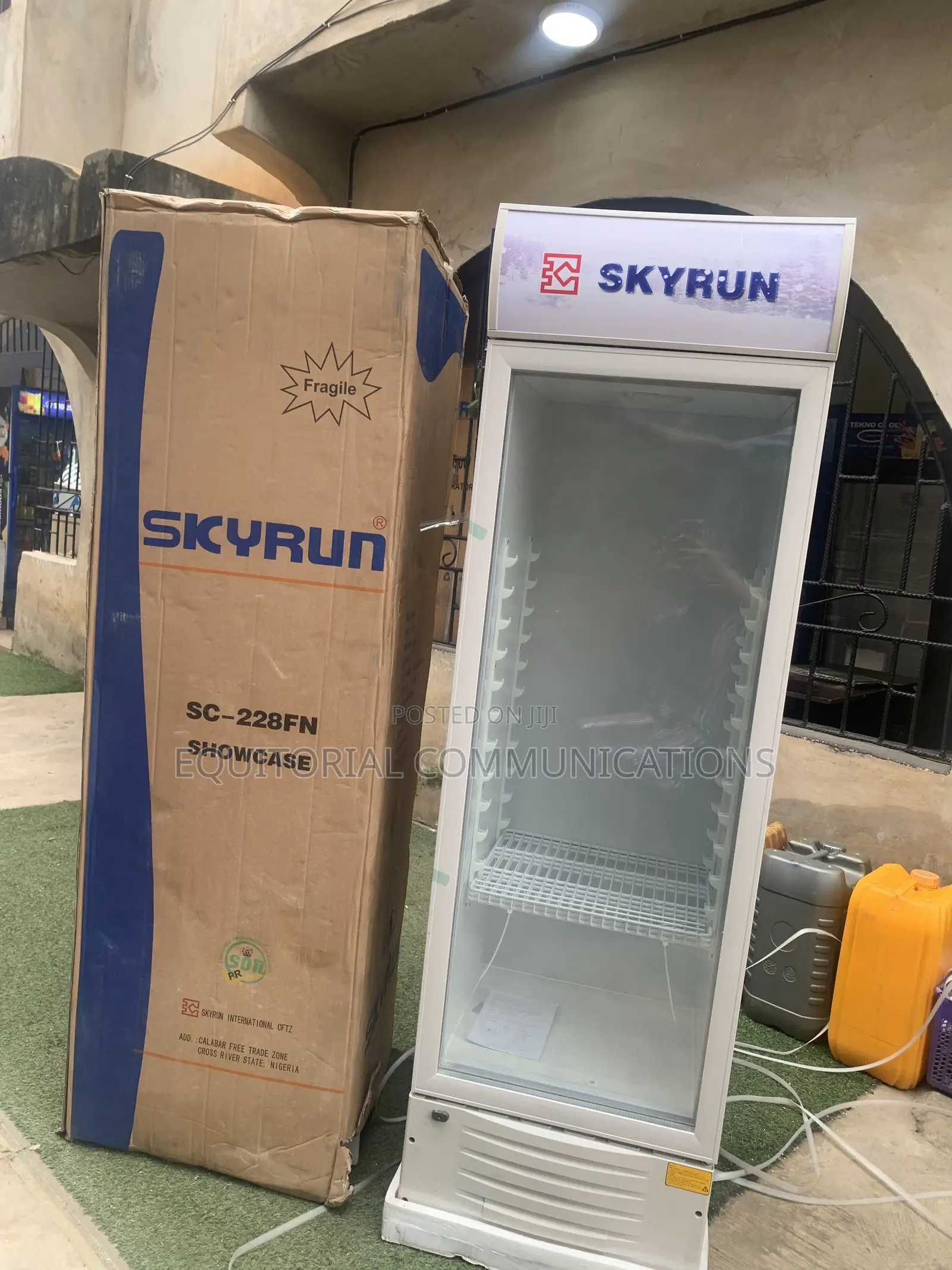 Skyrun SC-228FN Product Cooling Cabinet