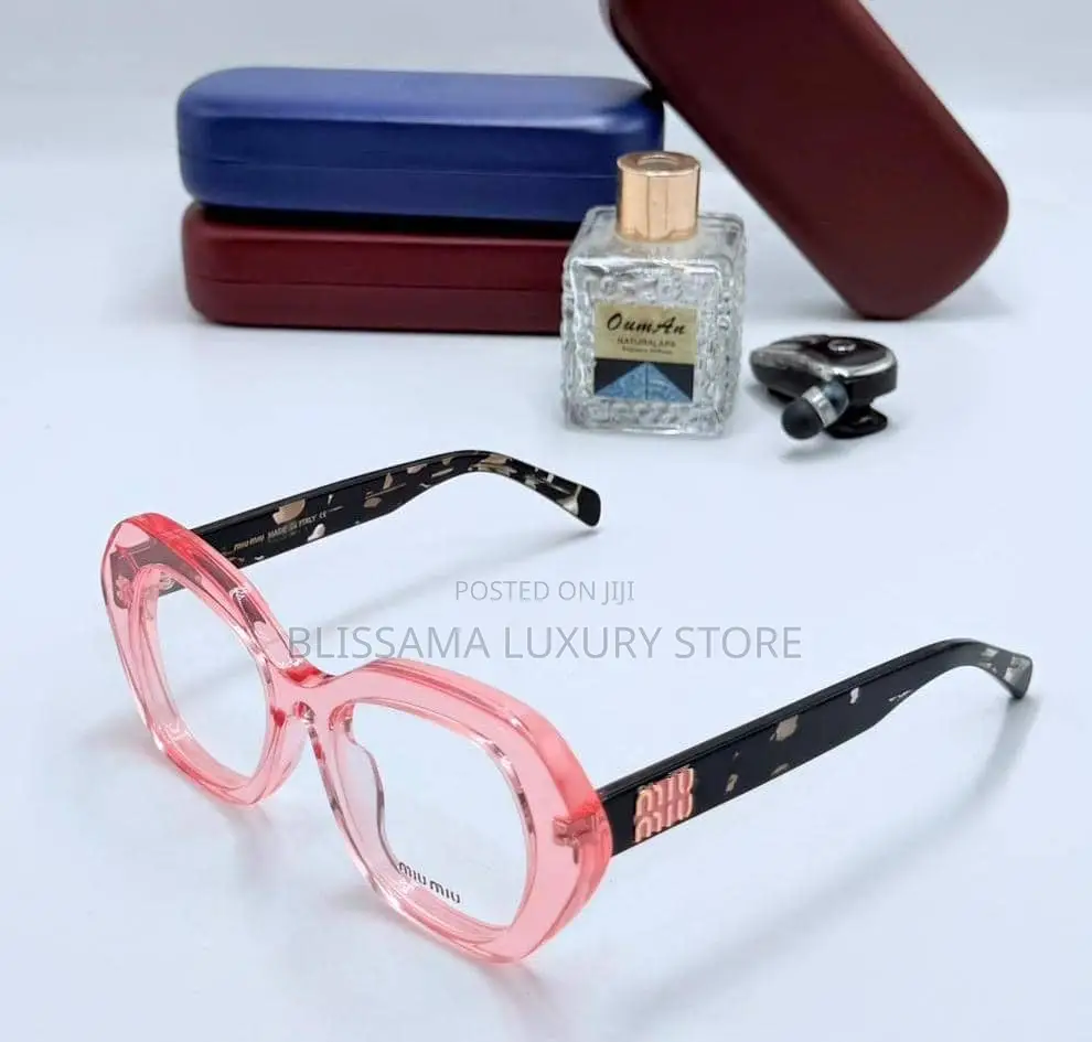 Miu Miu Luxury Designer Glasses – Stylish Premium Quality