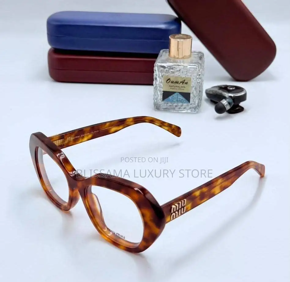 Miu Miu Luxury Designer Glasses – Stylish Premium Quality