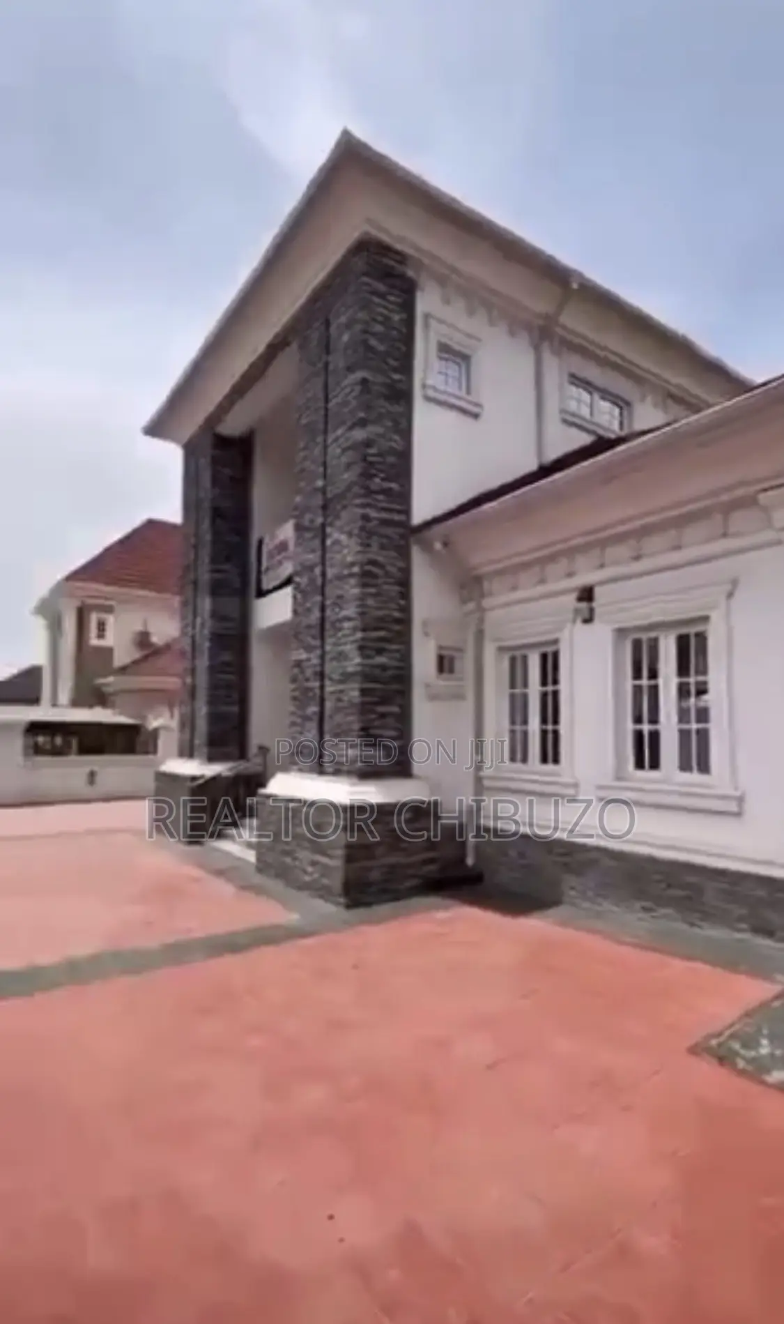 Furnished 5bdrm Duplex in River Park Estate, FHA for sale