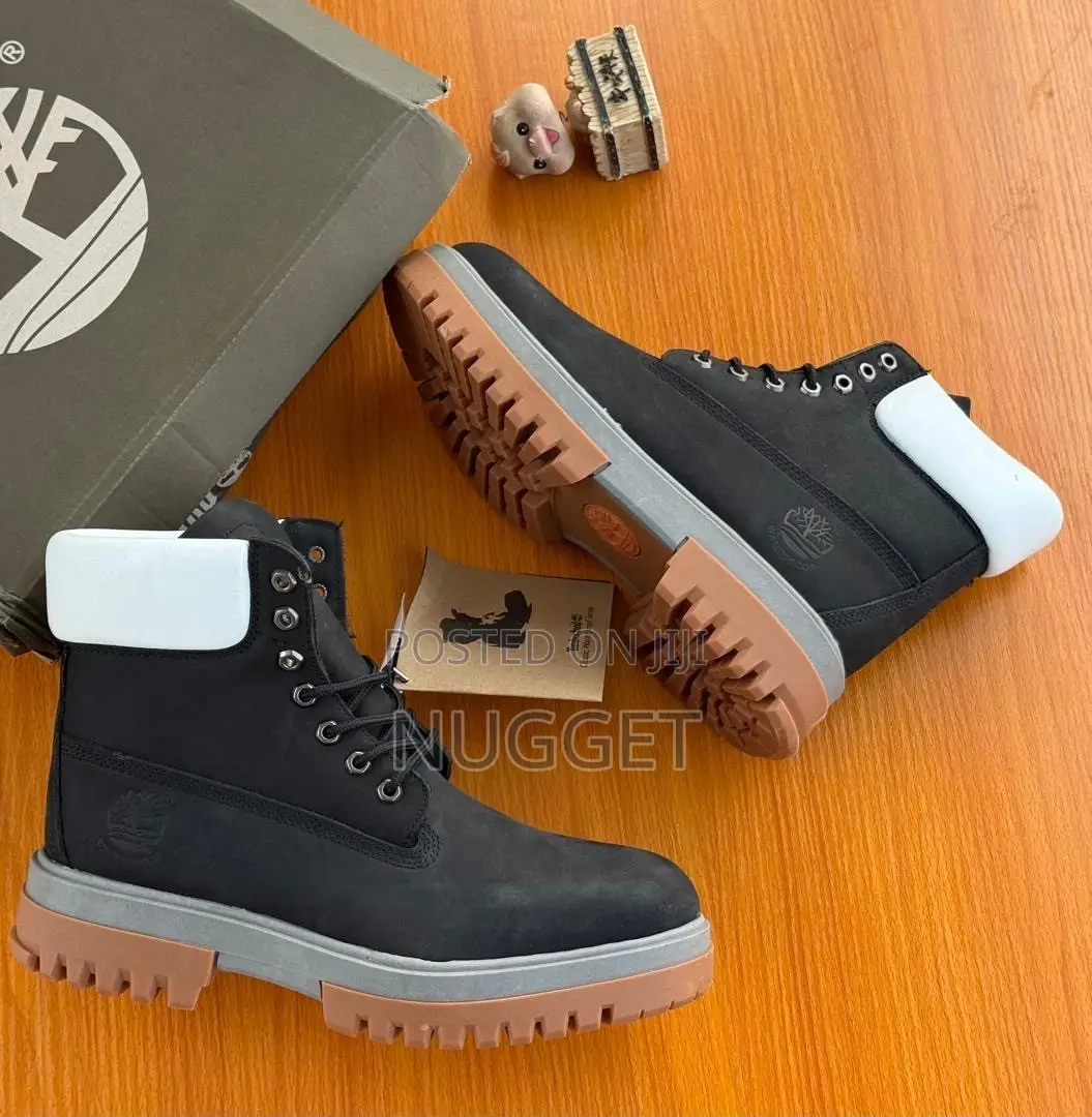 Timberland OG Black With a Touch of White Boot